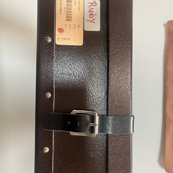 Alaia Donna Boots in Burgundy Size 38 - Picture 2 of 10